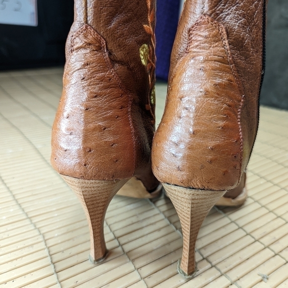 Lagarto Floral Embroidered Ostrich Cognac brown Leather side Zip Pointed Toe 3" - Picture 6 of 10